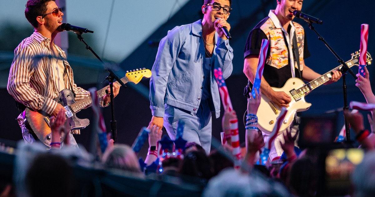 Jonas Brothers Burning Up Tour at Nationwide Arena