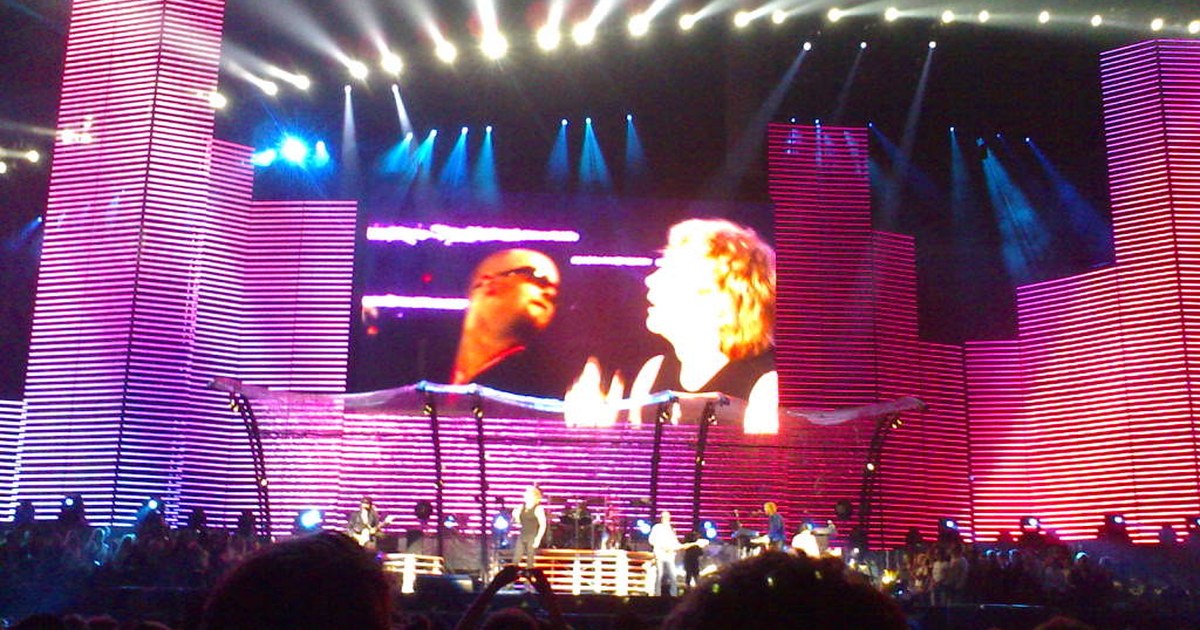 SOMBR You Are The Reason Tour