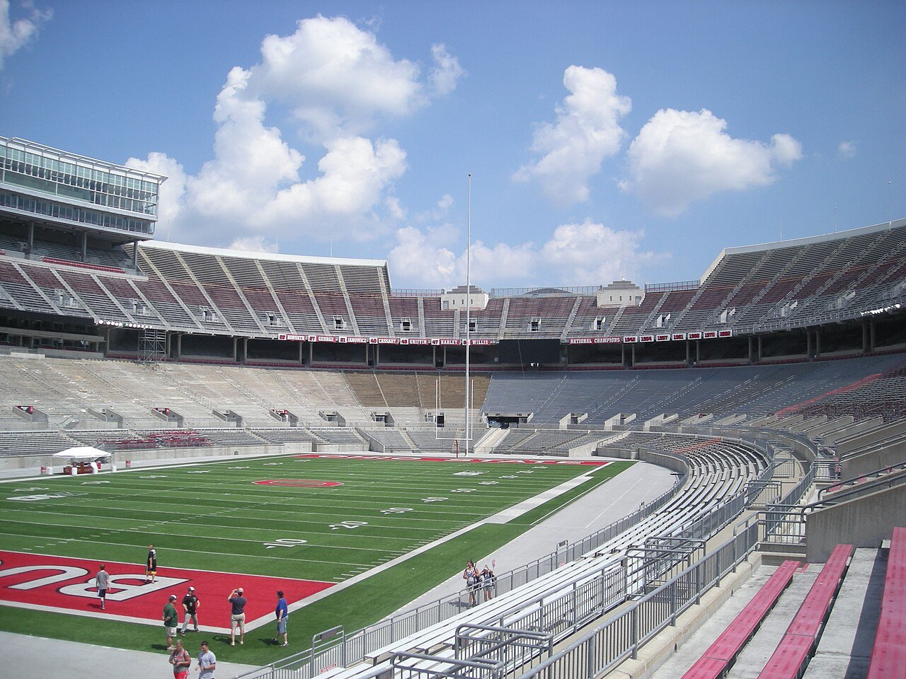 Crowd energy at a Columbus game-day or live event night