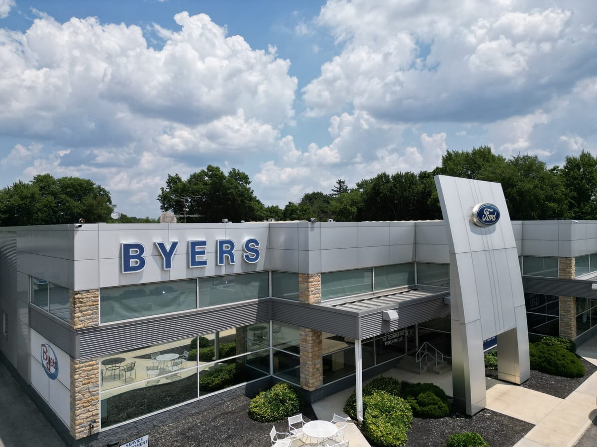 Byers Ford storefront and Ford pylon on Columbus Pike in Delaware Ohio