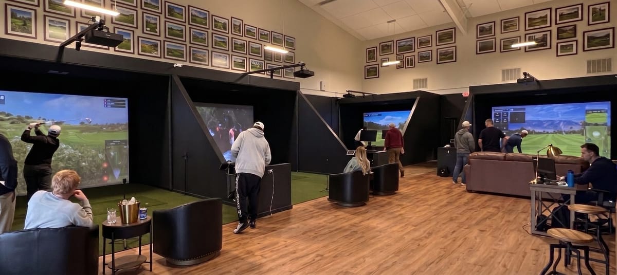 Multiple TrackMan simulator bays and lounge at Ohio Golf Lounge