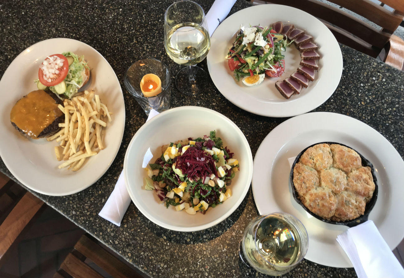 Steak service at Third & Hollywood in Grandview